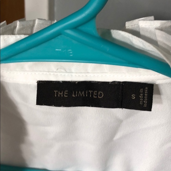 White ruffle sleeveless button down shirt - Picture 2 of 2